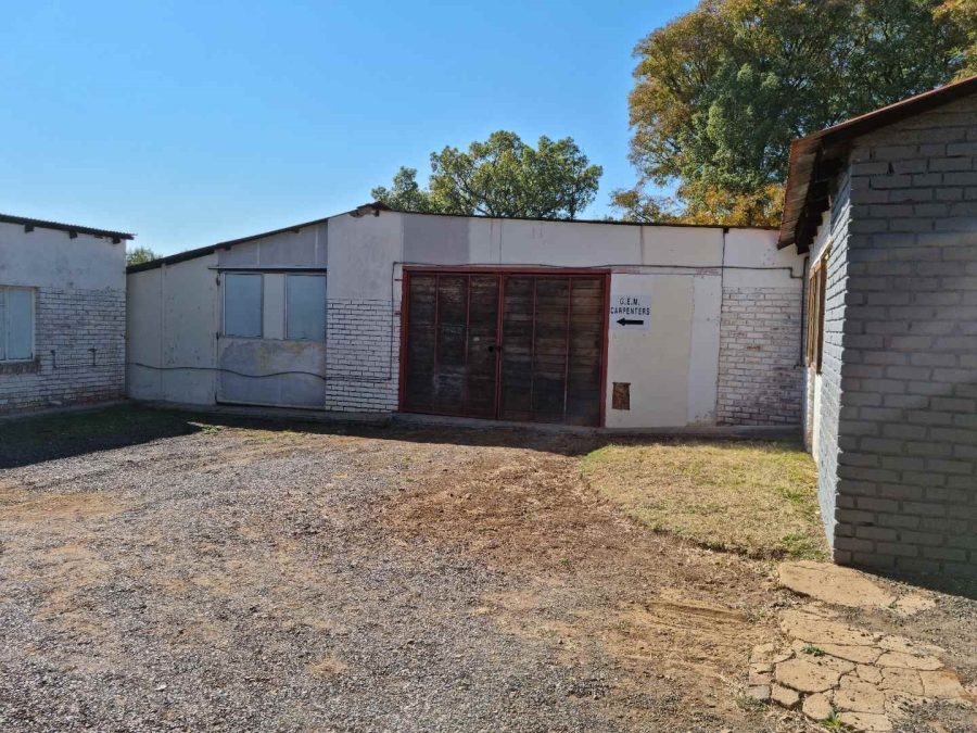 9 Bedroom Property for Sale in Hartbeespoort Rural North West